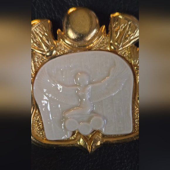 Cleopatra porcelain & gold vintage pendant - Picture 9 of 9